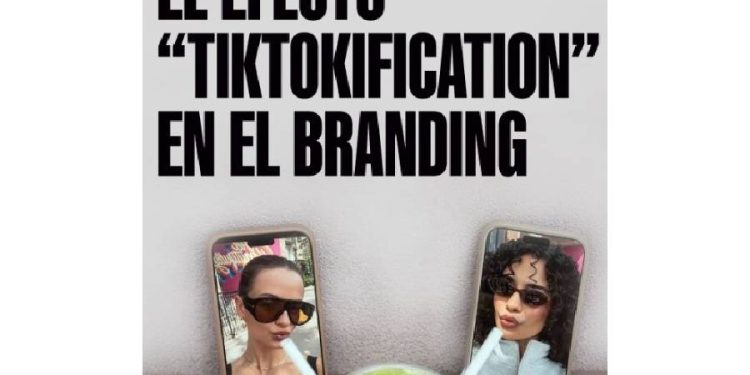 La identidad líquida: Branding en la era del Scroll infinito