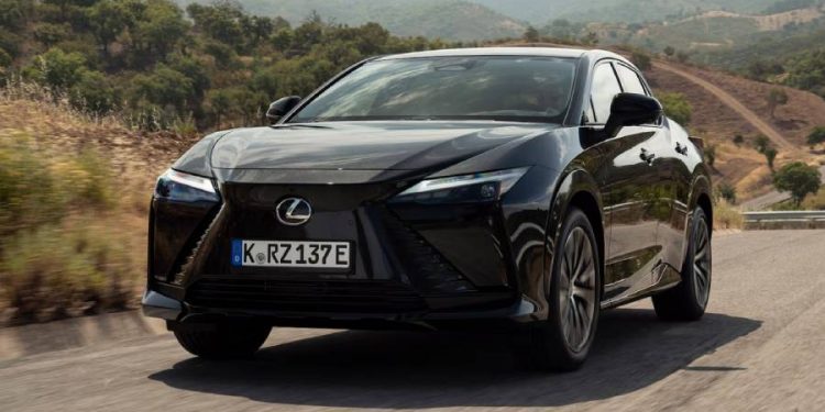Lexus presenta el nuevo RZ 500e Luxury en Argentina