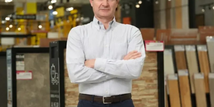 Nuevo líder en Corona, cambio clave en la cúpula empresarial