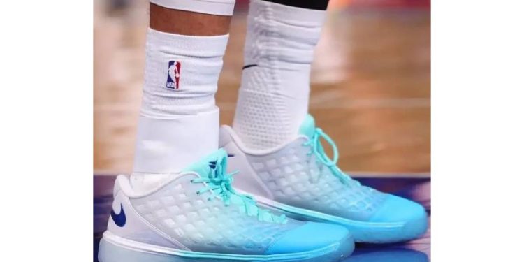 El jugador Jalen Brunson sorprende con un exclusivo calzado