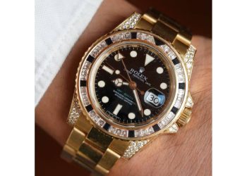 El legendario Rolex GMT-Master II de Drake alcanza una cifra