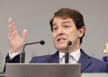 Transformación digital en Castilla y León: Mañueco y Oracle trazan la ruta
