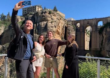 Turismo en España bate récords: 17,5 millones de visitantes