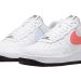 Nike Air Force 1 Smiley Face y el arte de renovar un clásico blanco