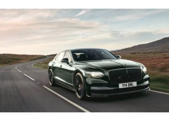 Bentley revoluciona la alta gama con el debut del nuevo Flying Spur