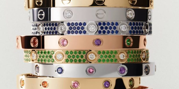 Brazalete Love de Cartier: la revolución del color en 2026