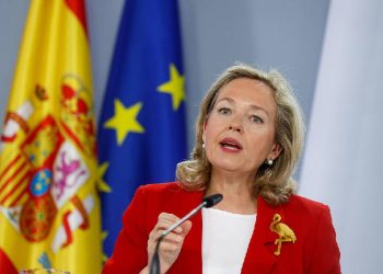 Bruselas señala a España_ el exceso de burocracia ahoga al comercio minorista