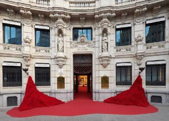 Carrera y Carrera desembarca en Madrid con una exclusiva pop-up en Galería Canalejas