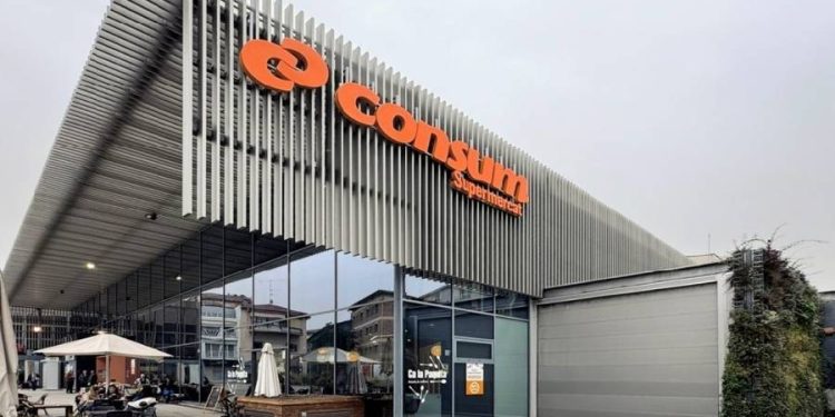 Consum estrena su primer supermercado del año en Cataluña