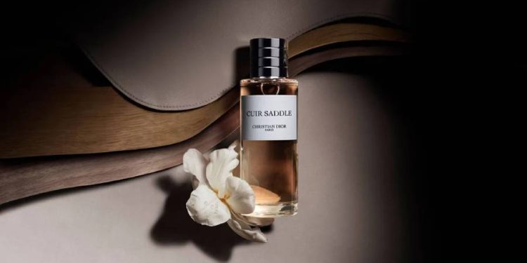 La firma Christian Dior transforma los aromas tradicionales con el lanzamiento de Cuir Saddle