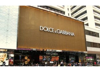 Dolce & Gabbana vende activos en Milán por crisis financiera