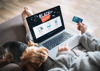 El 66% de los españoles sufre sobrecarga digital al comprar online