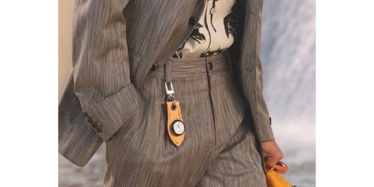 El nuevo reloj colgante de Pharrell Williams y Louis Vuitton