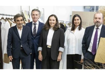 El renacer de Adolfo Domínguez: claves del éxito y nueva era en 2025