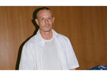 Giro en H&M: Jonathan Saunders deja la dirección de &OtherStories