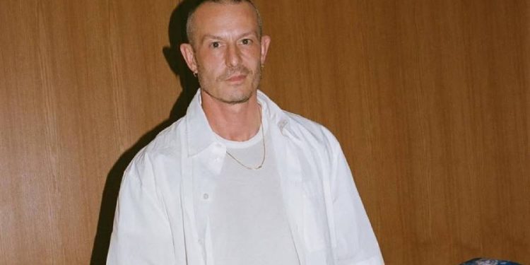 Giro en H&M: Jonathan Saunders deja la dirección de &OtherStories