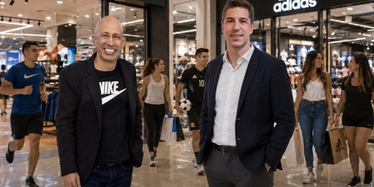 Adidas lidera, Nike contraataca