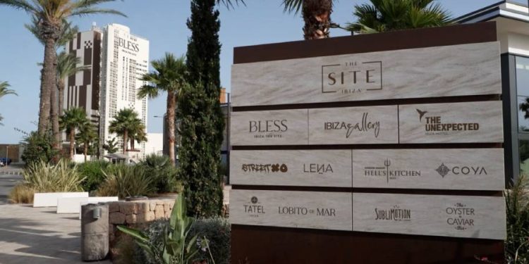 El nuevo complejo turístico de Palladium Hotel Group redefine el sector del lujo en la isla de Ibiza