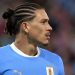 Uruguay deslumbra con el estilo fuera de la cancha mientras el fútbol sigue en deuda