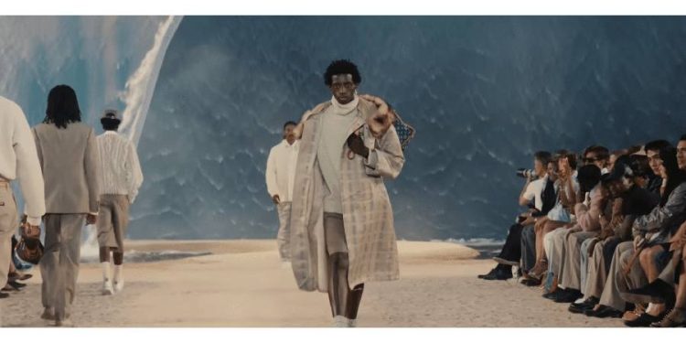 París se vuelve costa: el histórico desfile playero de Vuitton