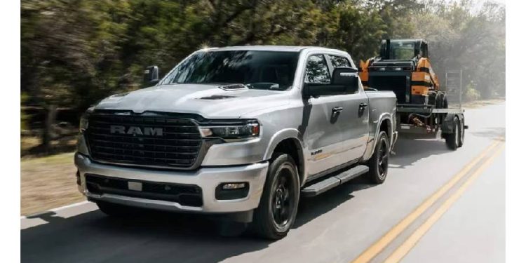 Ram 1500 Laramie Night Edition 2026 debuta en México con un imponente diseño deportivo