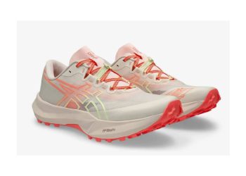 Asics renueva su zapatilla de montaña Fuji Lite 7