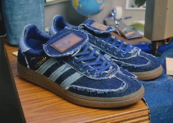 Adidas y atmos transforman las Handball Spezial con denim japonés