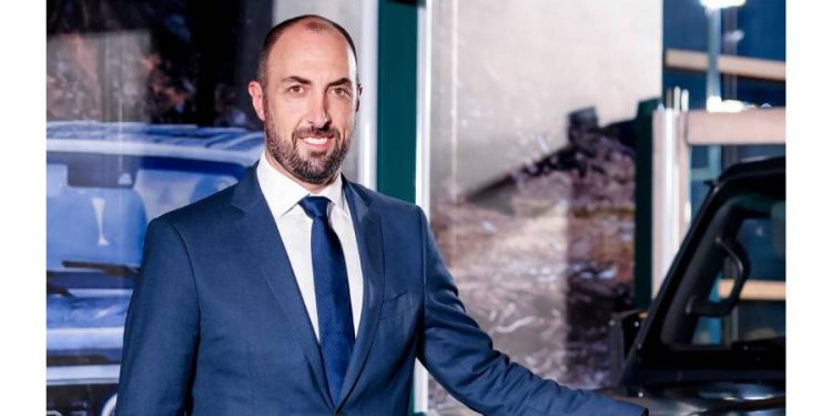 Renzo Fenzo asume la gerencia general de Renault en Chile bajo la distribución de Astara