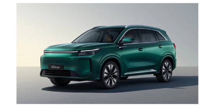 DFSK presenta el nuevo E5 Plus PHEV