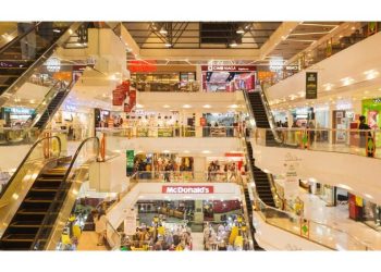 El bum de las rebajas eleva el tráfico comercial en España