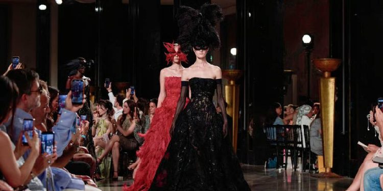 Elie Saab, Jean Paul Gaultier y Stéphane Rolland redefinen el invierno