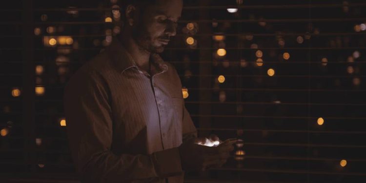 España rompe el molde europeo: Compras nocturnas y pasión por las ofertas