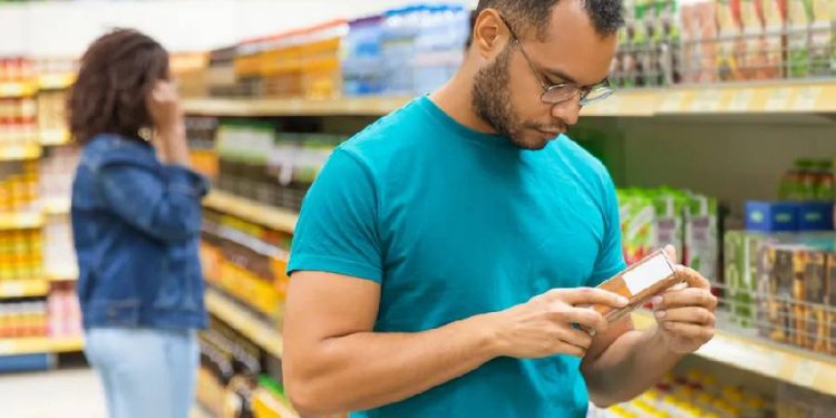 Extranjeros revolucionan el consumo mientras el comprador español se retrae