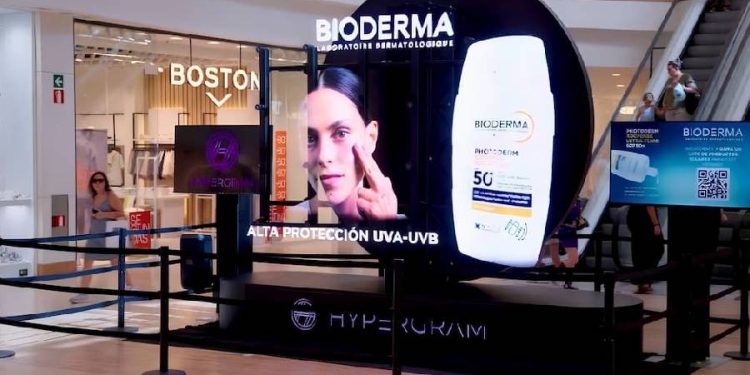 Hologramas 3D en centros comerciales: La revolución de la publicidad experiencial