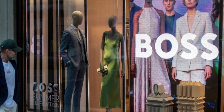 Hugo Boss rechaza la oferta de Frasers Group y pide a sus accionistas no vender