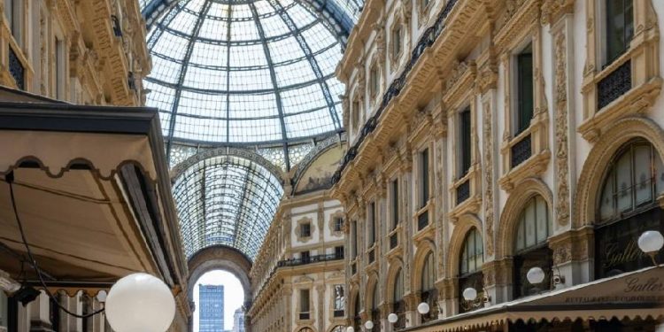 La moda italiana revoluciona su estrategia: Poderío económico blinda el Made in Italy