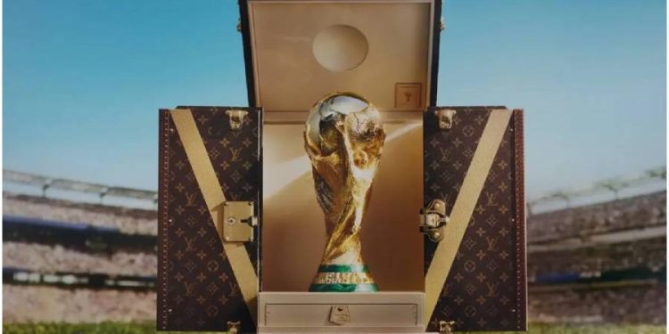 Louis Vuitton y FIFA consolidan su alianza en torno al trofeo más codiciado del planeta
