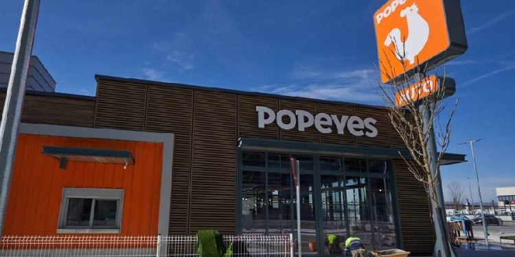 Popeyes llega al centro de Pamplona en vísperas de San Fermín