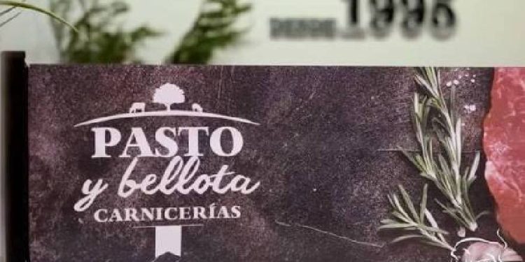 Siete Palmas estrena Pata y Bellota: sabor y ocio premium