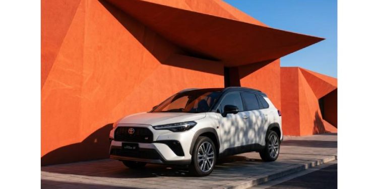 El renovado Toyota Corolla Cross llega al mercado con mejoras estéticas y tecnológicas