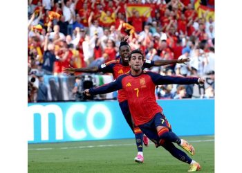 Las botas con las que Ferran Torres decidió la final del Mundial disparan su interés un 270 %