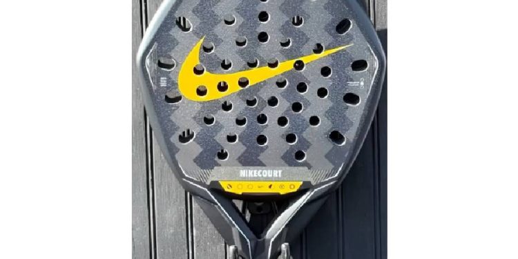 Nike presenta sus primeras palas de pádel